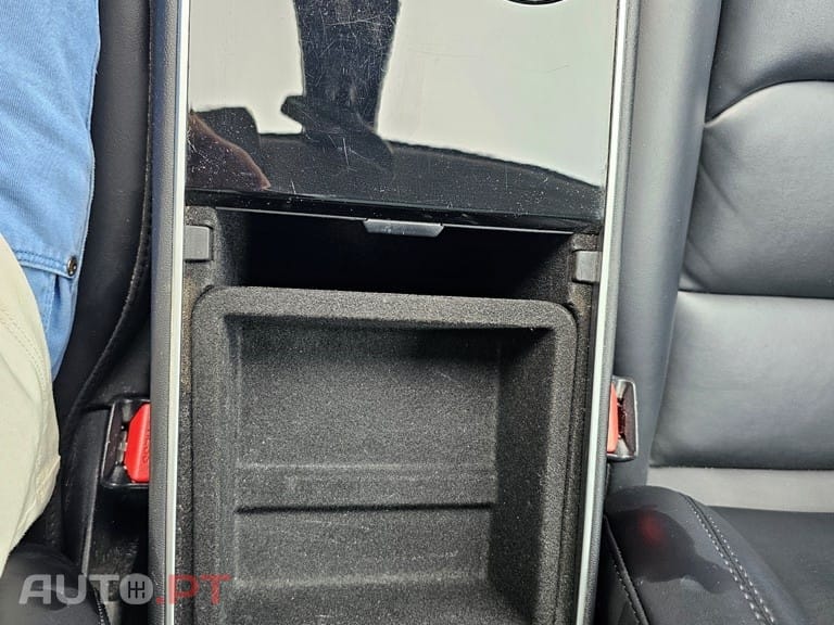 Tesla Model 3 Standard Range Plus RWD