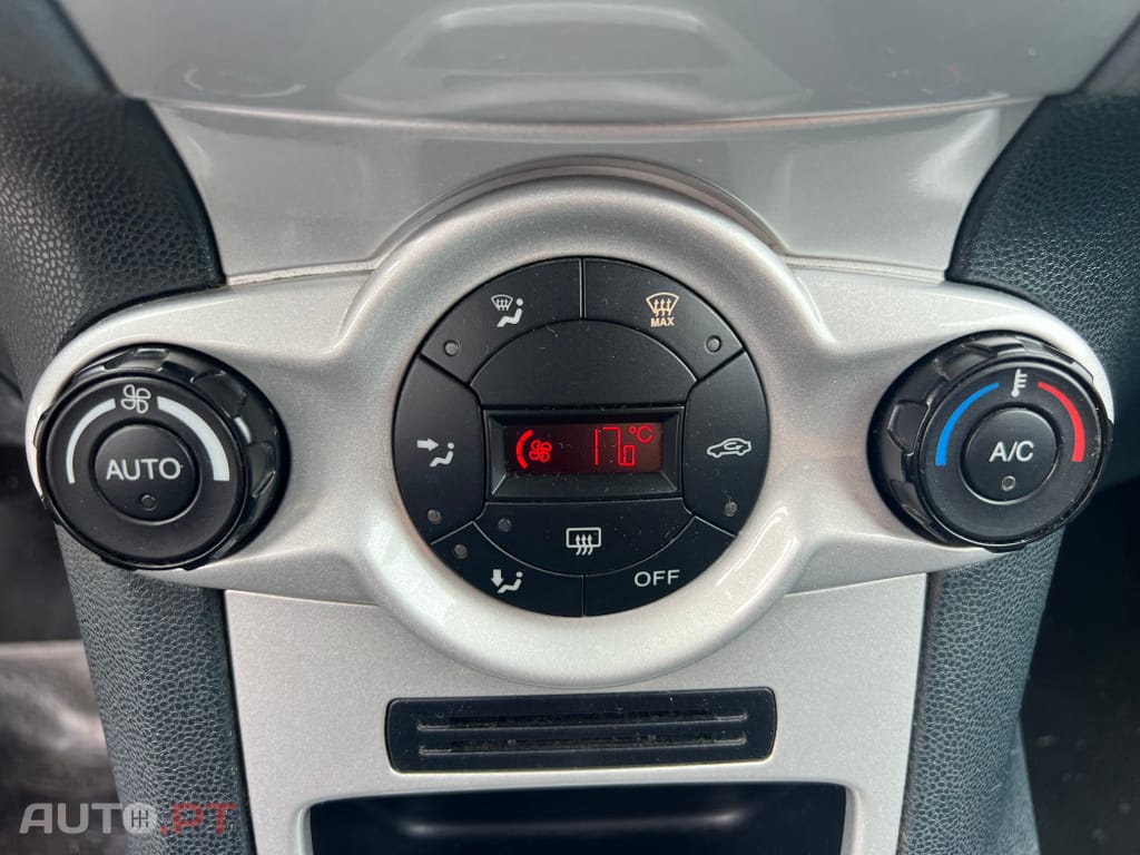 Ford Fiesta 1,25 Titânio