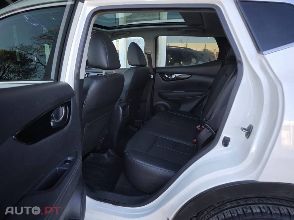 Nissan Qashqai 1.5 dCi N-Connecta 18