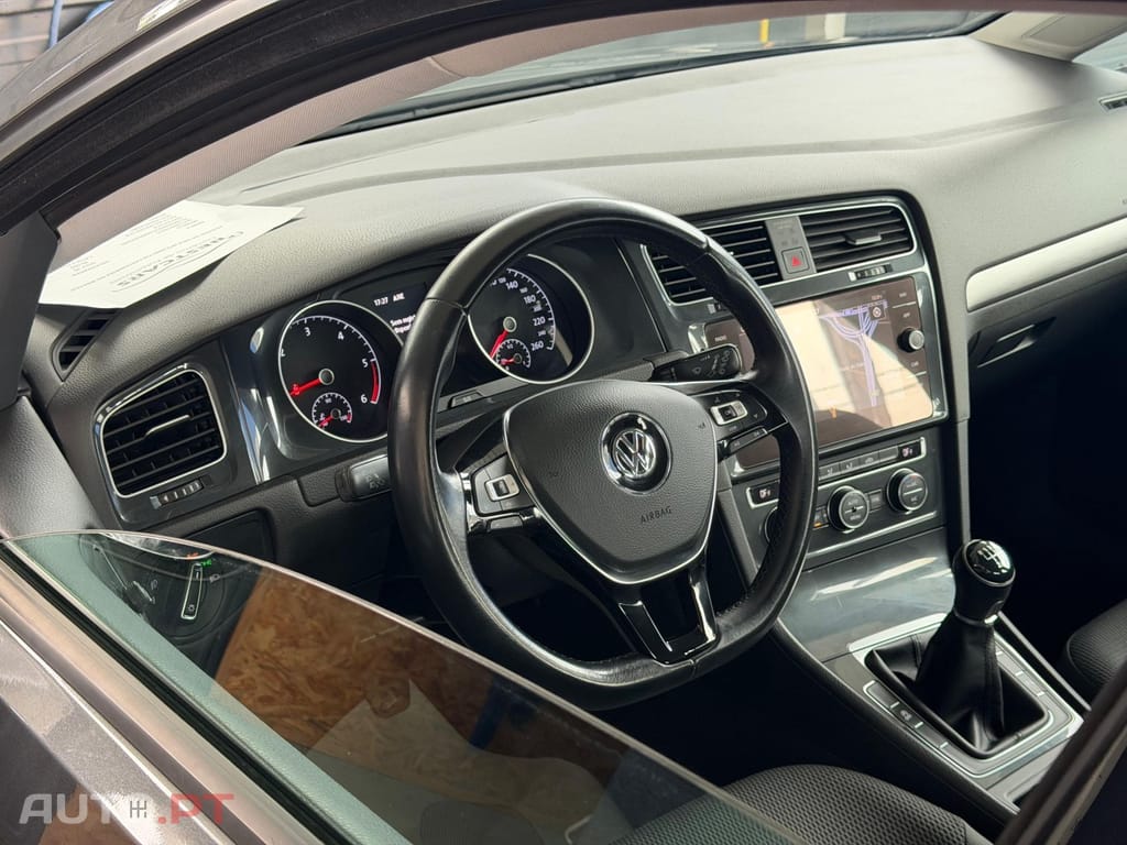 Volkswagen Golf 1.6 TDi Confortline