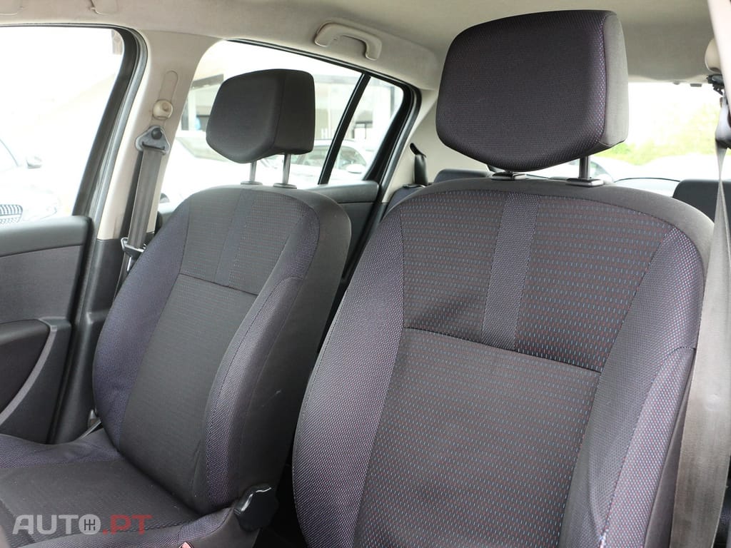 Renault Clio 1.2 16V Confort