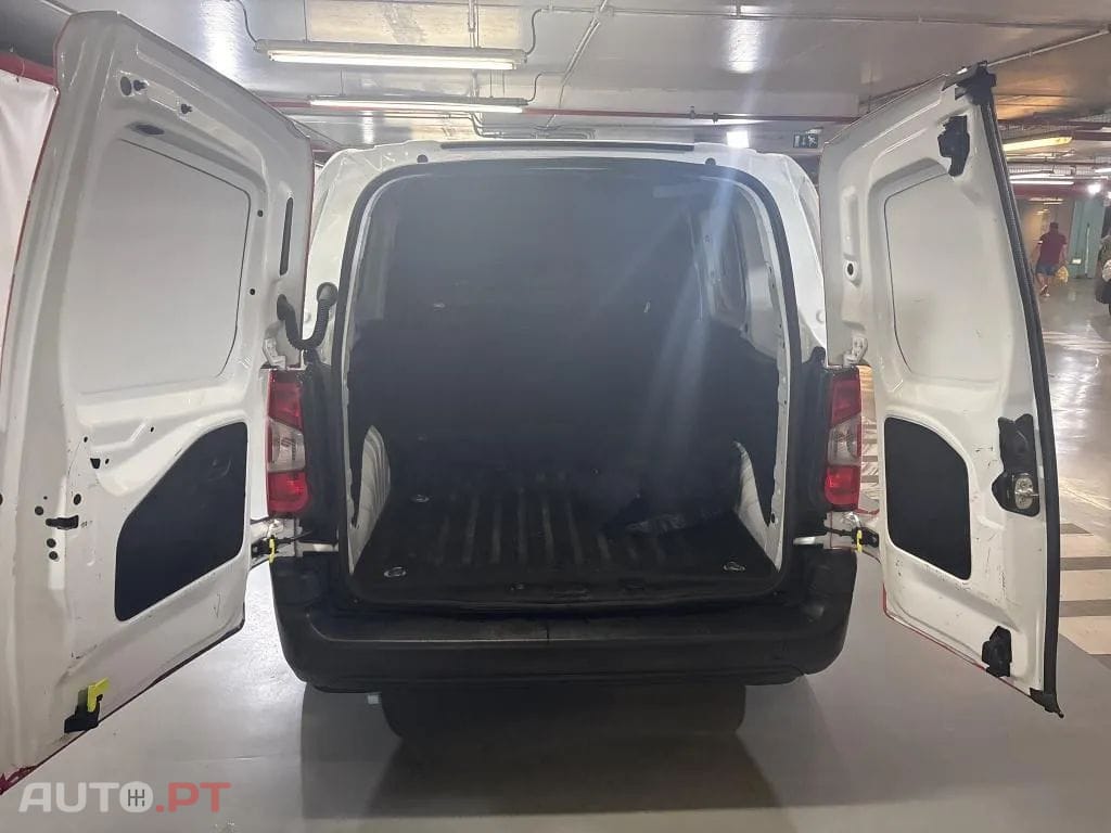 Peugeot Partner 1.5 BlueHDi Premium Standard