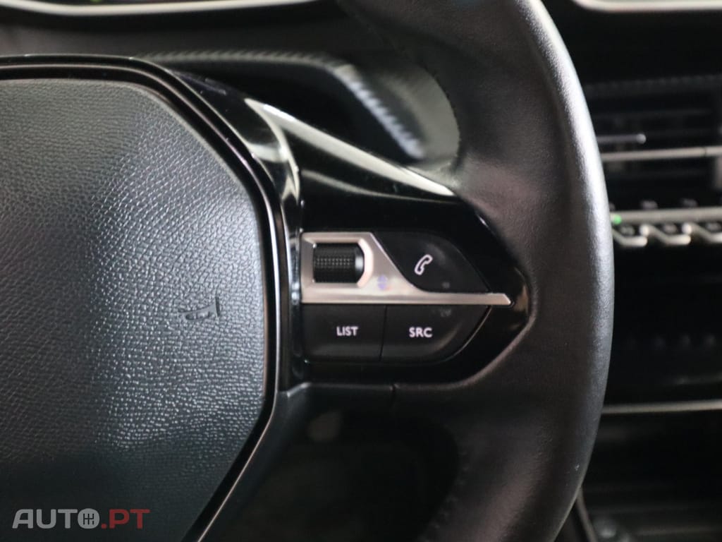 Peugeot 2008 1.2 PureTech Allure