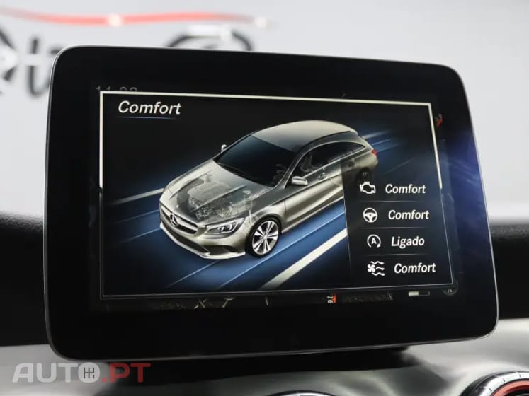 Mercedes-Benz CLA 220 d Shooting Brake AMG Line Aut.