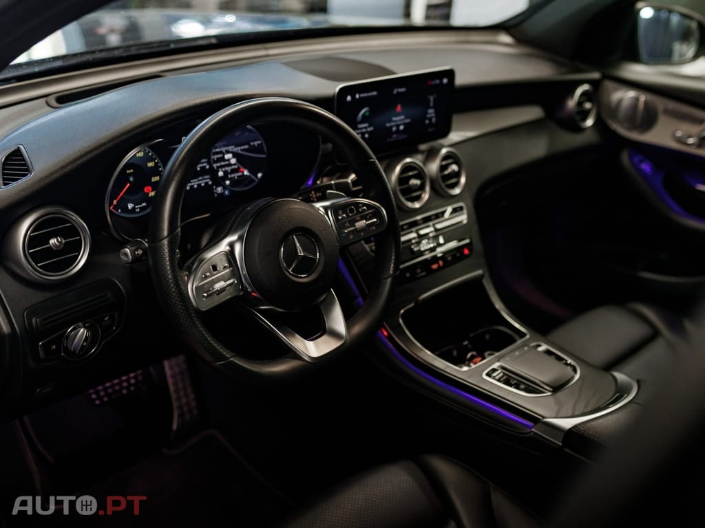 Mercedes-Benz GLC 300 de 4Matic 9G-TRONIC
