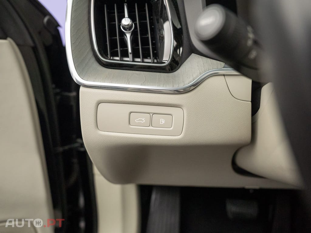 Volvo XC60 2.0 T6 PHEV Inscription Expression AWD