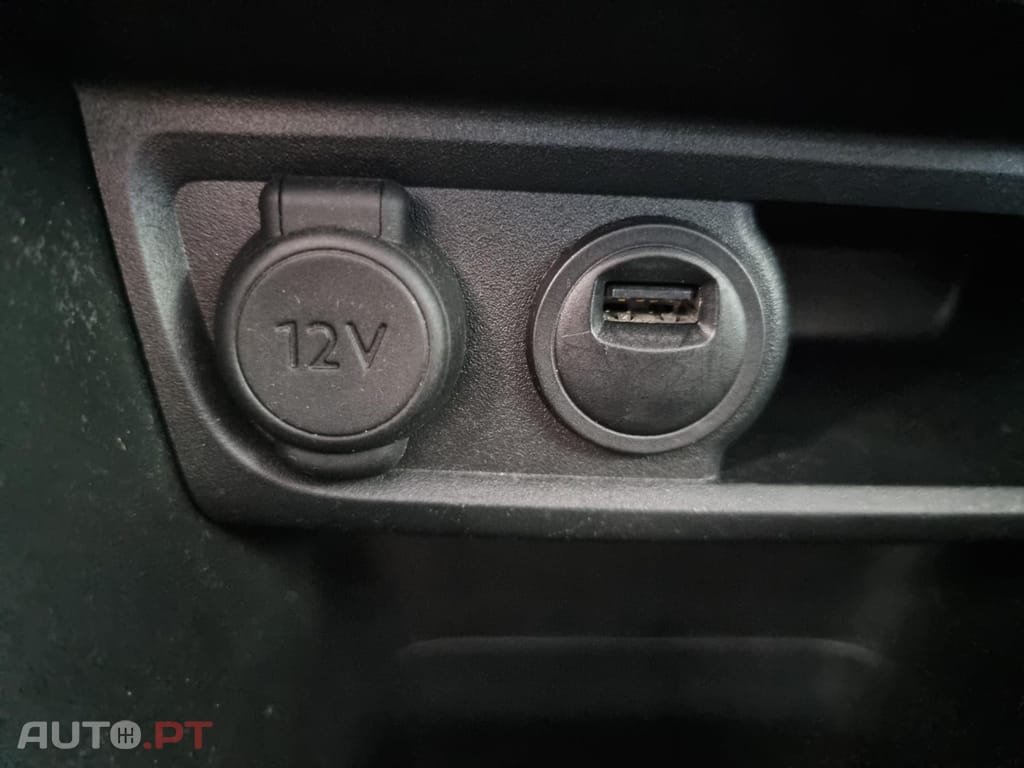 Peugeot 208 1.2 PureTech Signature