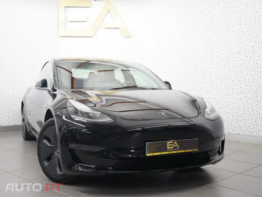 Tesla Model 3 Standard Range Plus RWD