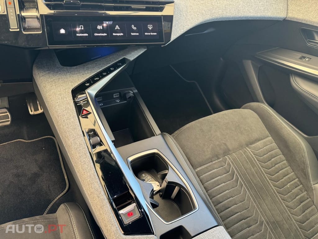 Peugeot E-3008 73 kWh GT