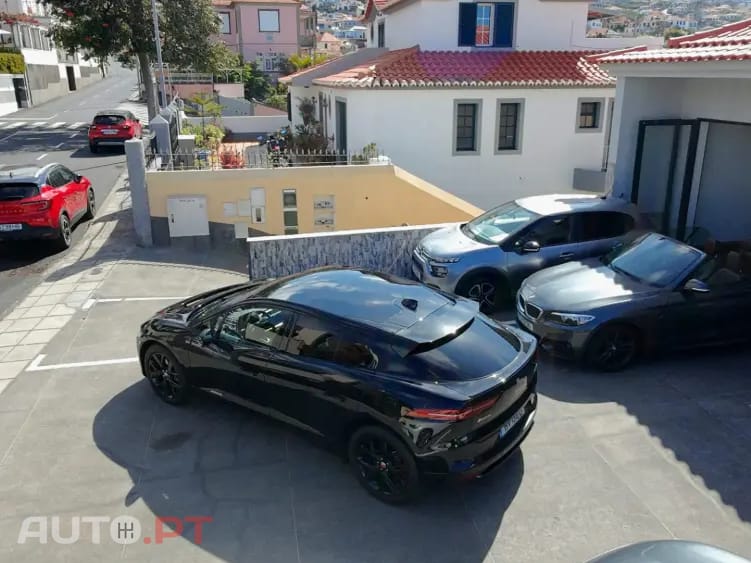 Jaguar I-Pace EV400 R-Dynamic SE AWD