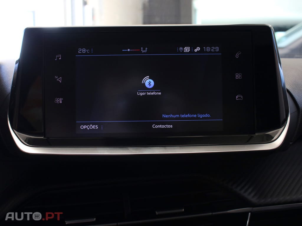 Peugeot 208 PureTech 100 EAT8 Active