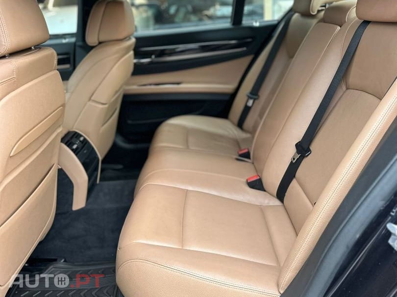 BMW 730 d xDrive Pack M