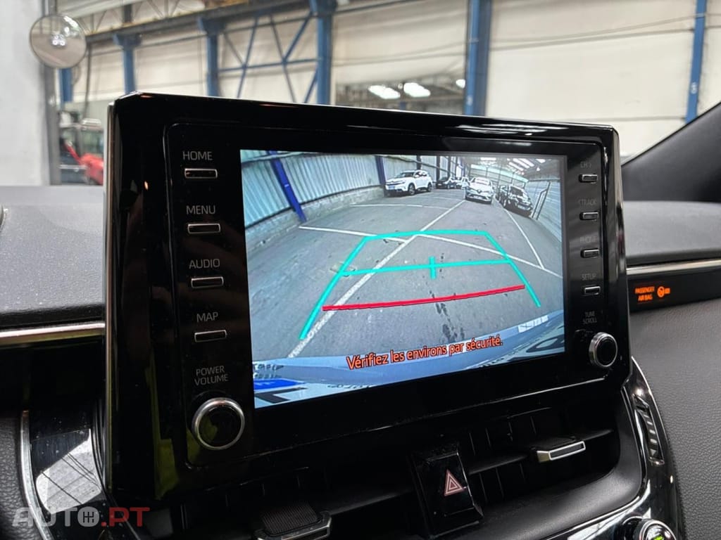 Toyota Corolla Touring Sports 1.8 Hybrid Dynamic Business