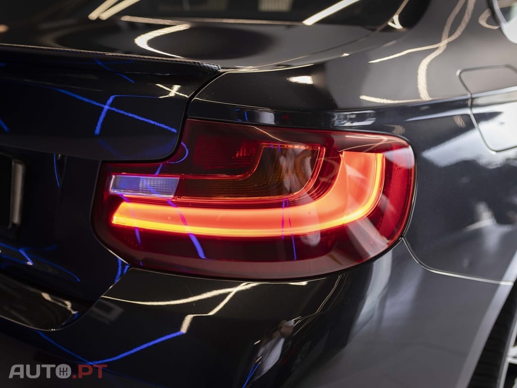 BMW 220 i Coupe Pack M