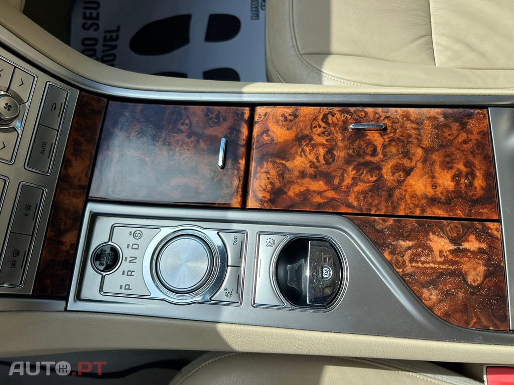 Jaguar XF 2.7 D V6 Luxury
