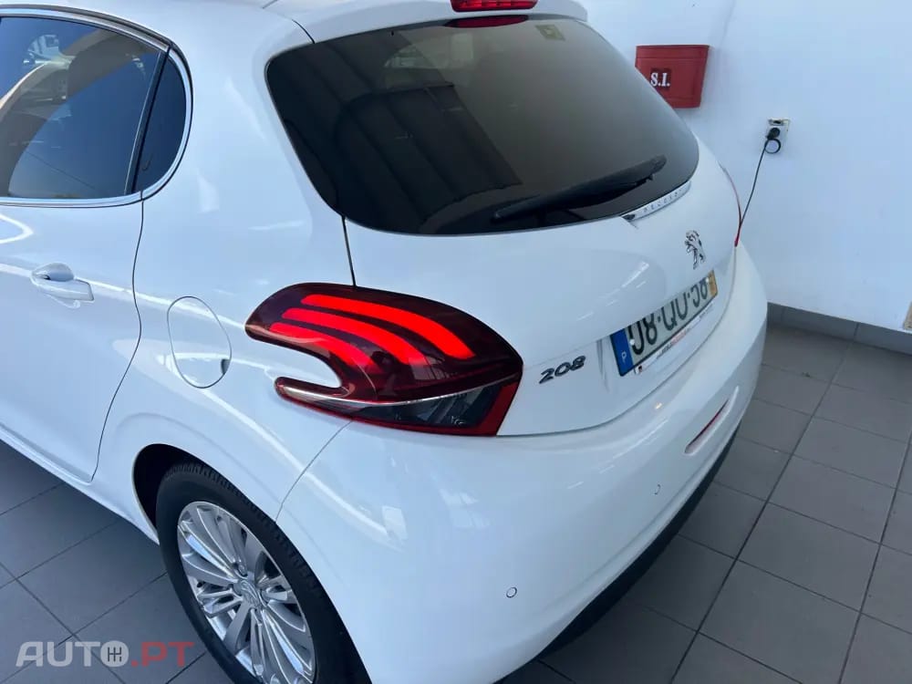 Peugeot 208 1.2 PureTech Allure