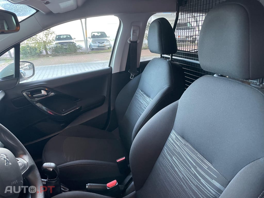 Peugeot 208 1.5 BlueHDi Active