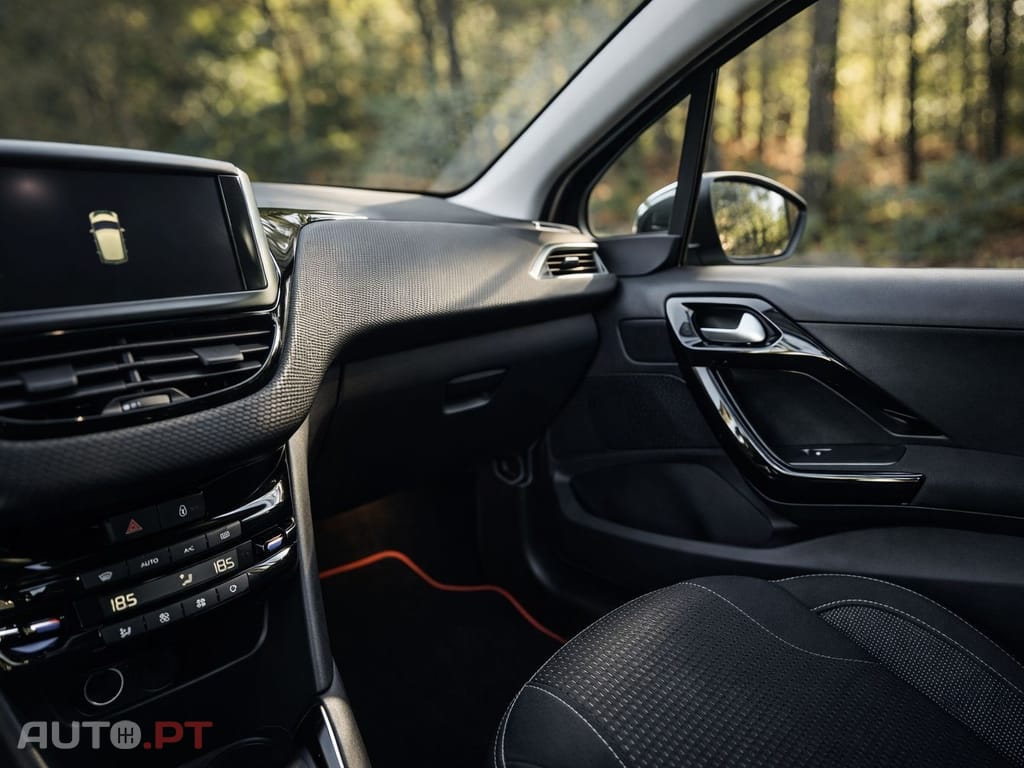 Peugeot 208 1.6 BlueHDi Allure