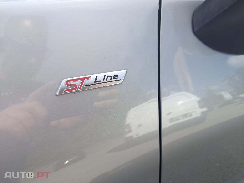 Ford Puma 1.0 EcoBoost MHEV ST-Line