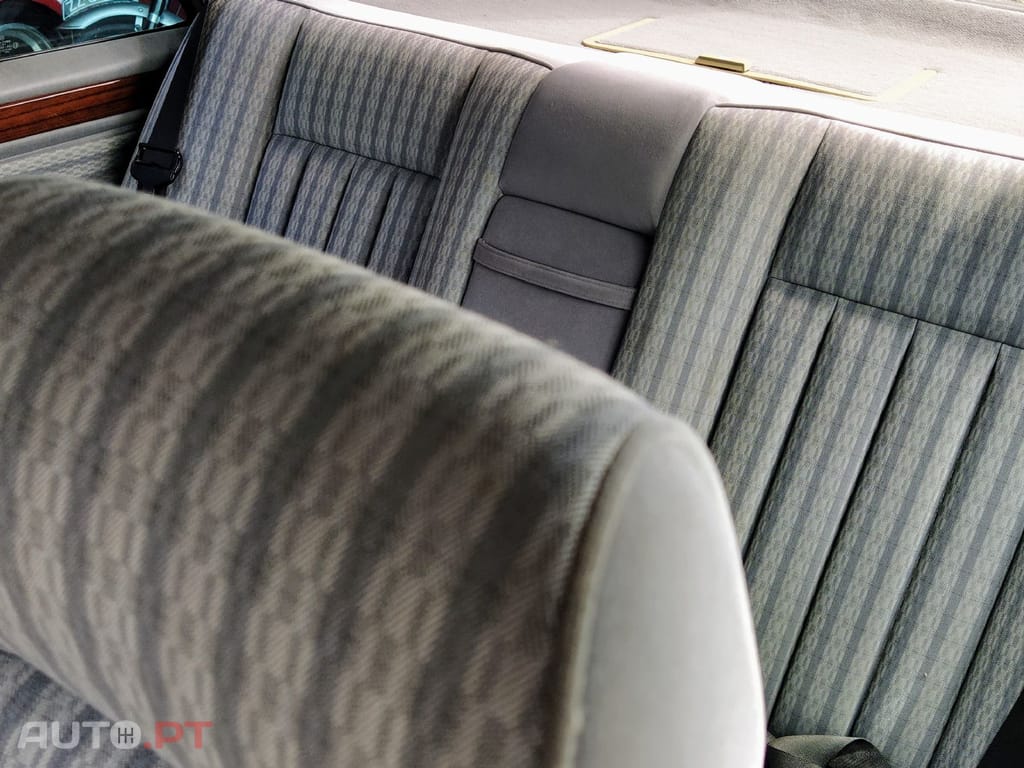 Mercedes-Benz 250 D