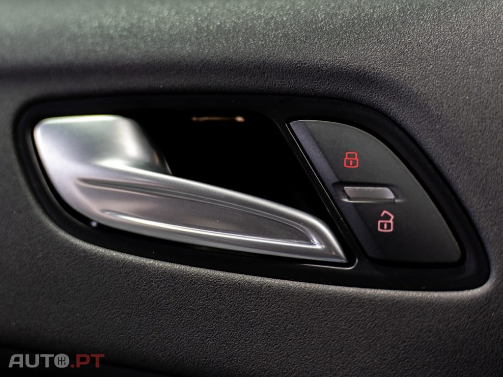 Audi TT 2.0 TFSI S-line