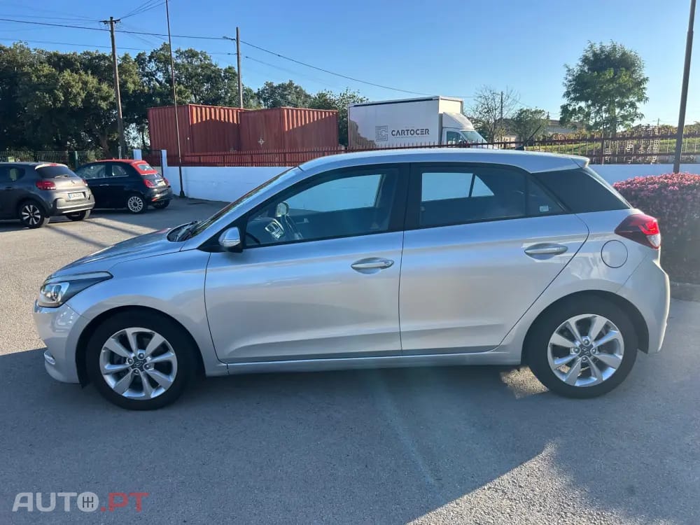 Hyundai i20 1.1 CRDi Comfort+Pack Look+JLL16