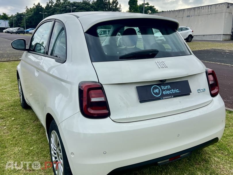 Fiat 500e 42 kWh Icon