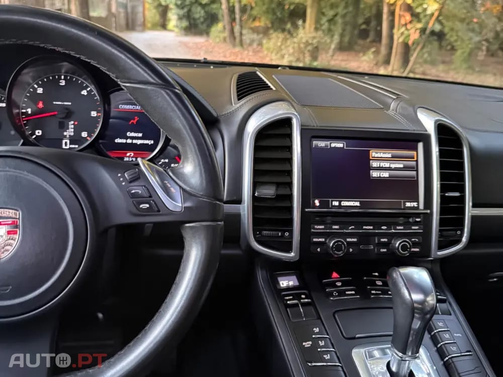 Porsche Cayenne Platinum Edition