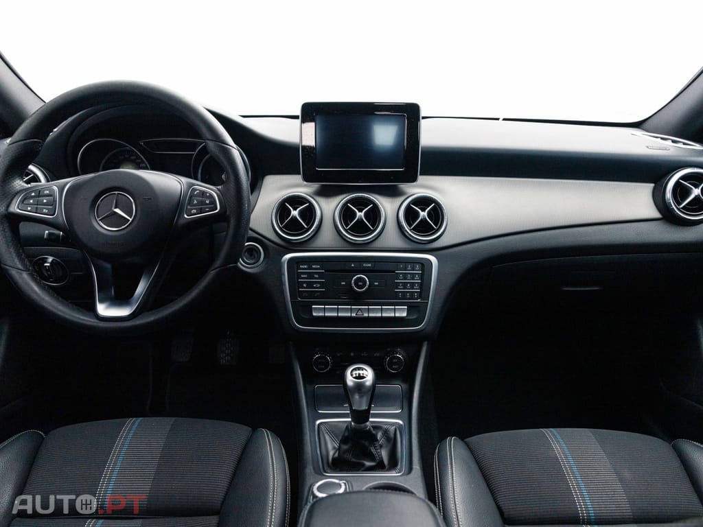 Mercedes-Benz CLA 180 d Shooting Brake Urban