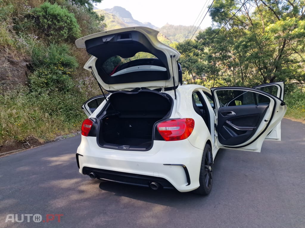 Mercedes-Benz A 180 d AMG Line