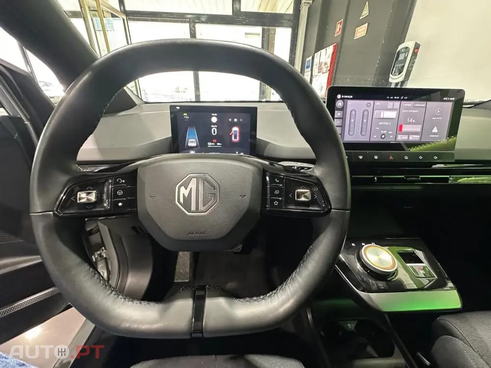 MG MG4 51 kWh Standard — fotografia 35