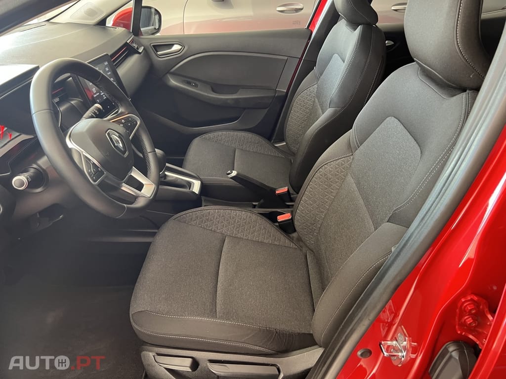 Renault Clio 1.0 TCe Intens CVT