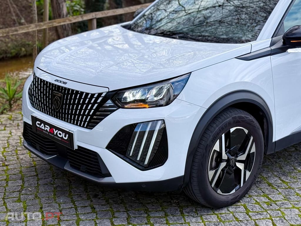 Peugeot 2008 1.2 PureTech Allure