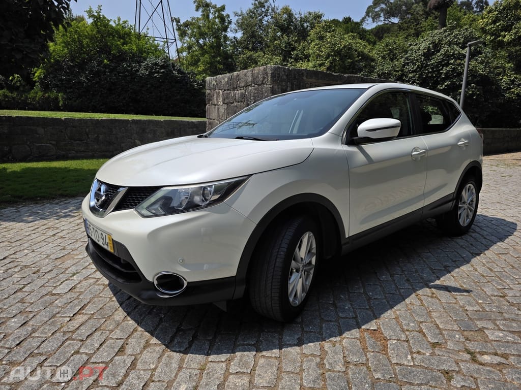 Nissan Qashqai 1.5 dCi N-Connecta