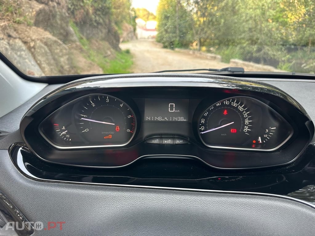 Peugeot 208 E-HDi 92 Stop&Start Active