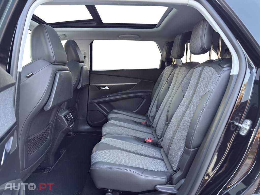 Peugeot 5008 1.2 PureTech Allure EAT8