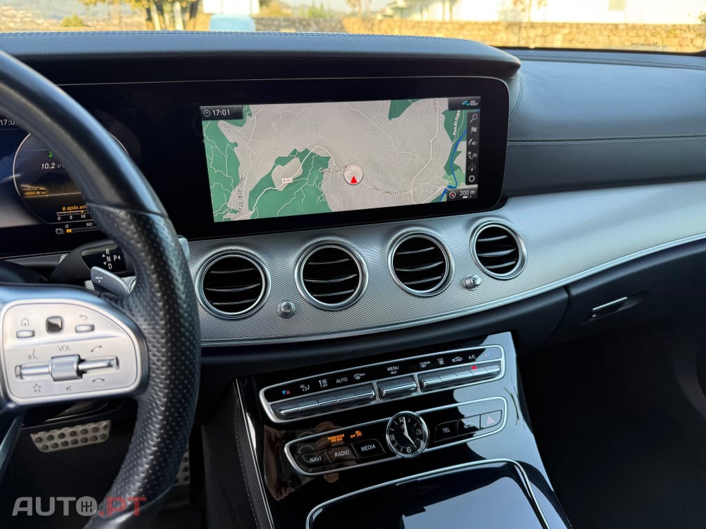 Mercedes-Benz E 300 de AMG Line