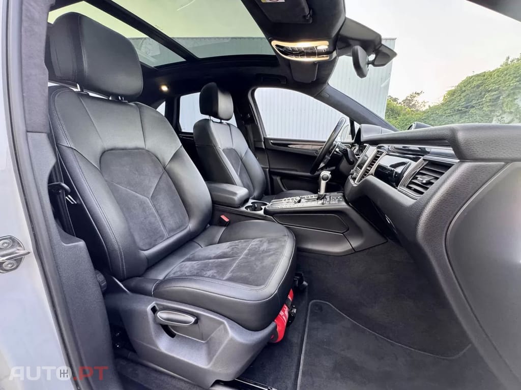 Porsche Macan S