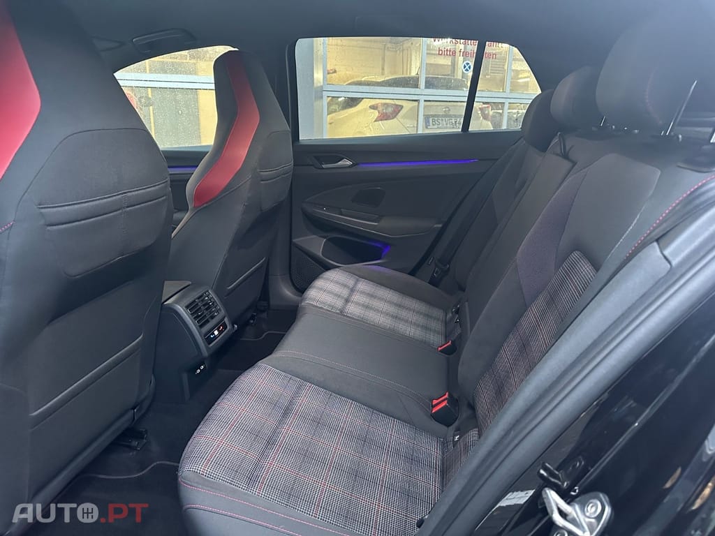Volkswagen Golf 2.0 TSI GTI