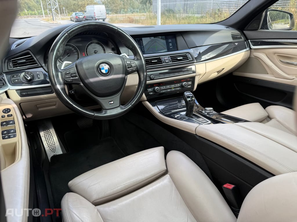 BMW 550 i Pack M Auto
