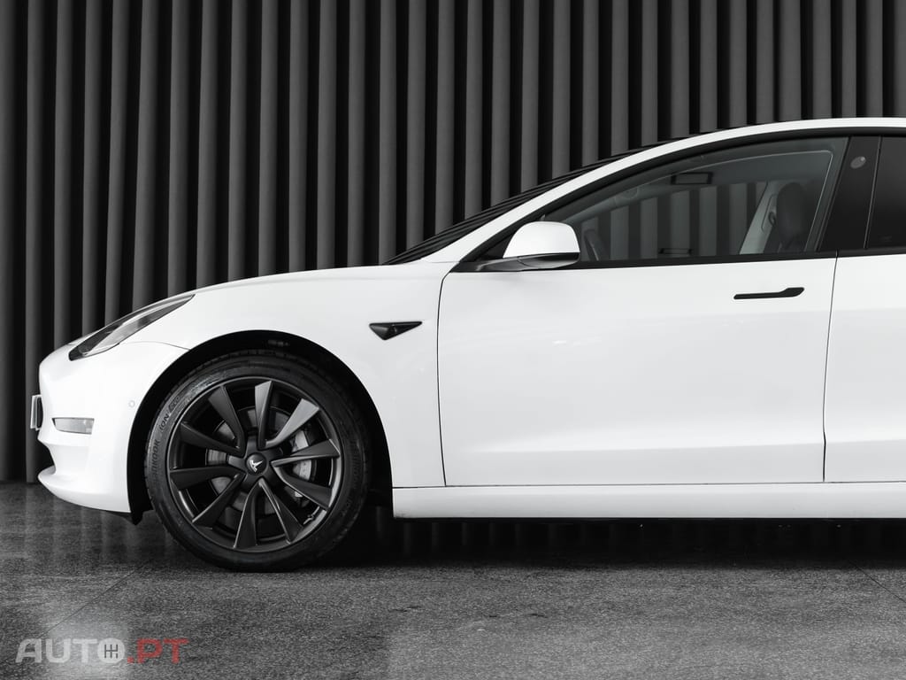 Tesla Model 3 Long Range AWD Dual Motor