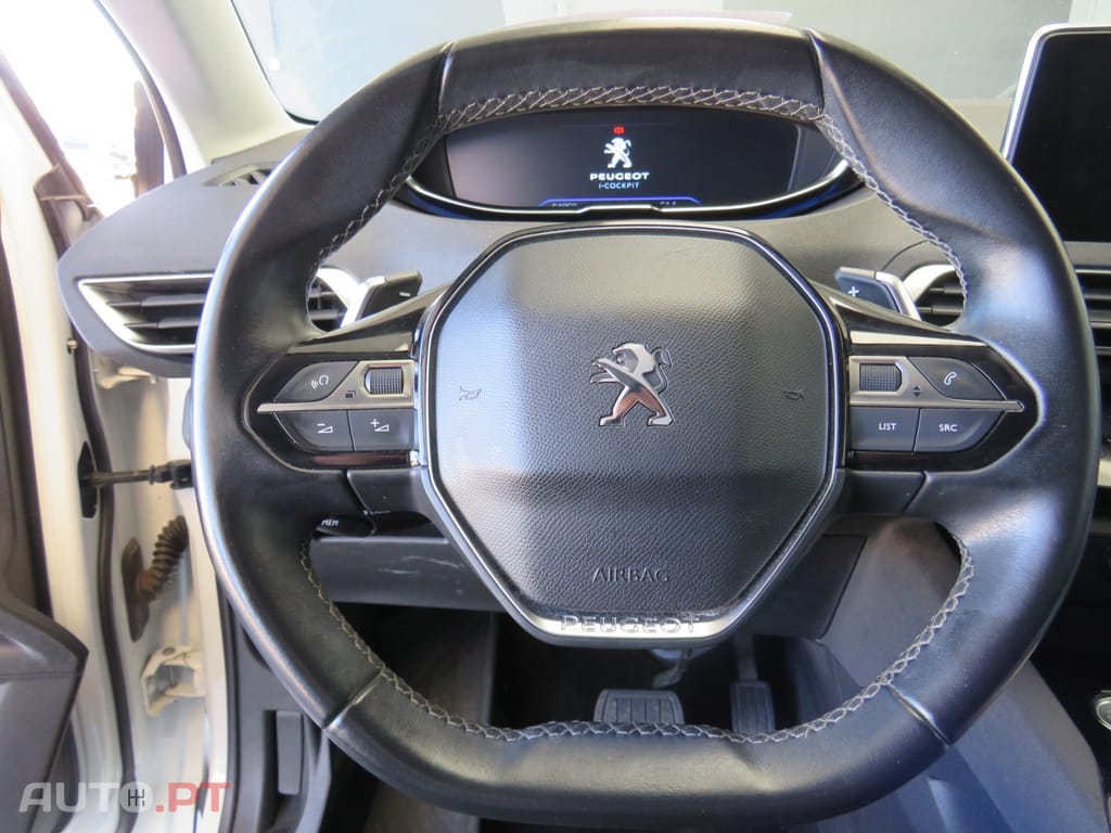 Peugeot 3008 1.5 BlueHDi Allure EAT8