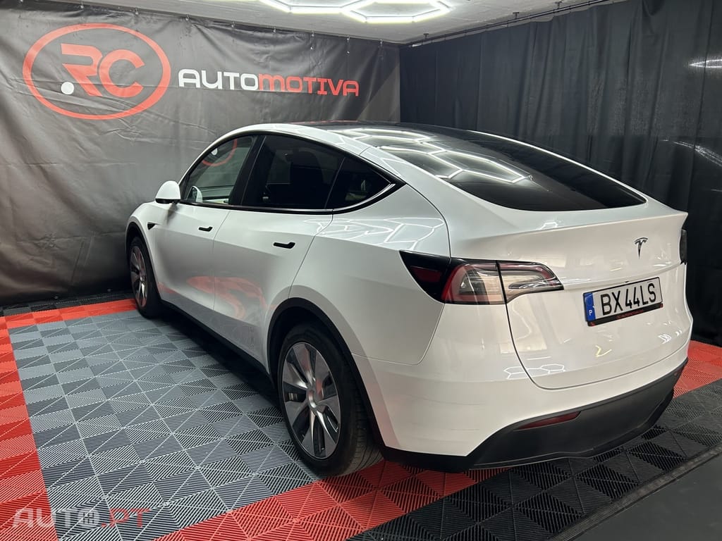 Tesla Model Y Tração Traseira