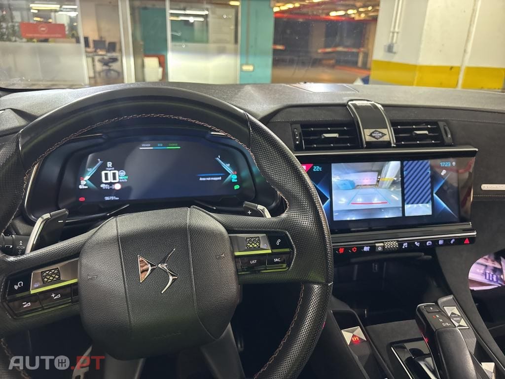 DS DS7 Crossback E-Tense Performance Line EAT8