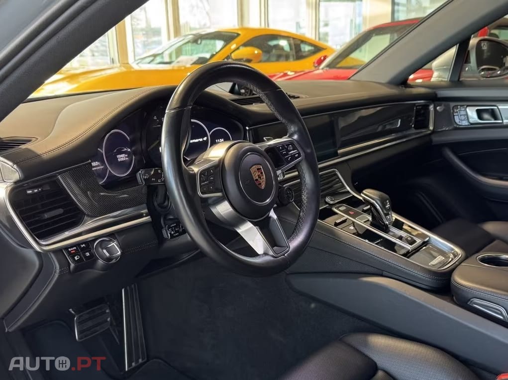 Porsche Panamera 4 E-Hybrid