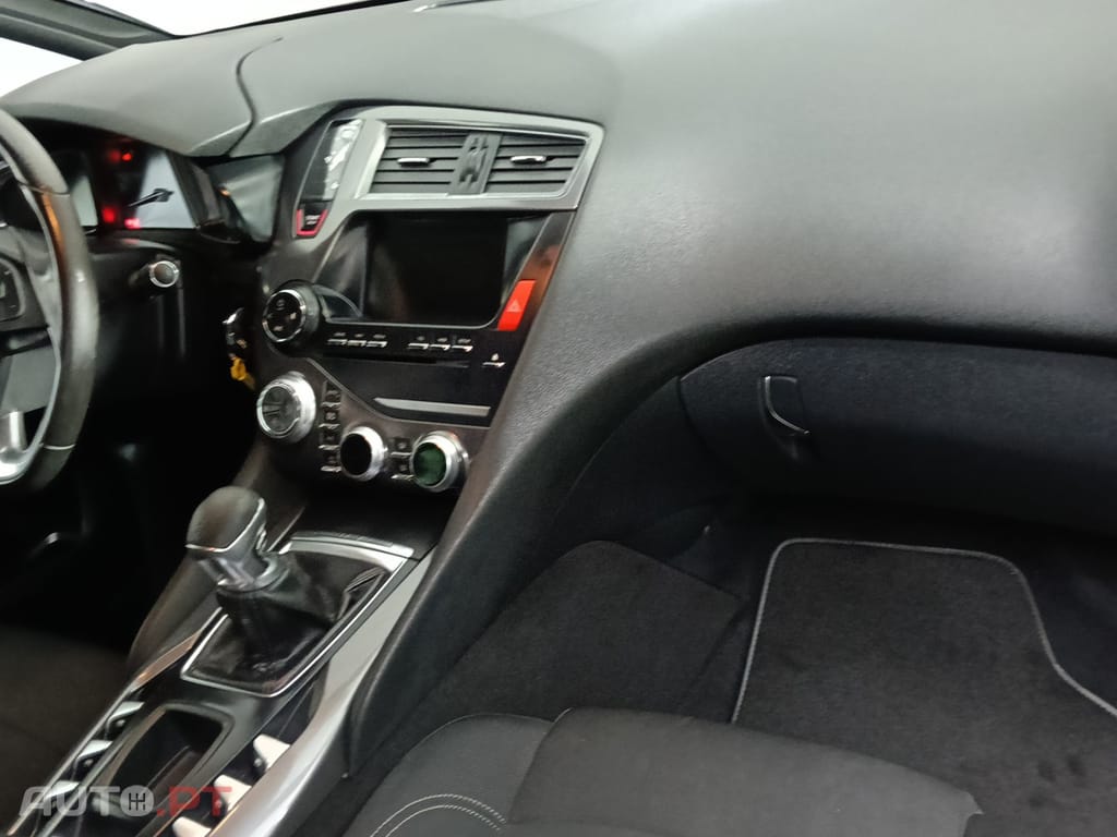 DS DS5 1.6 BlueHDi Chic