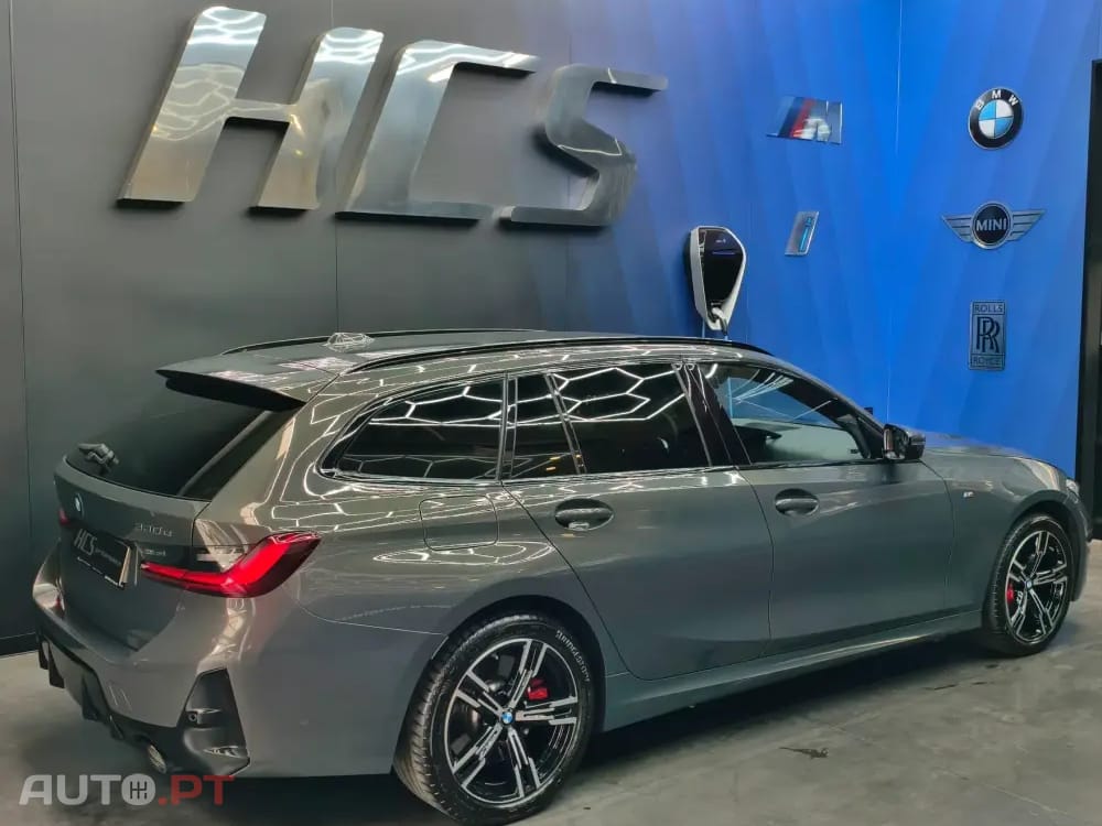 BMW 330 e Pack Desportivo M Pro Auto