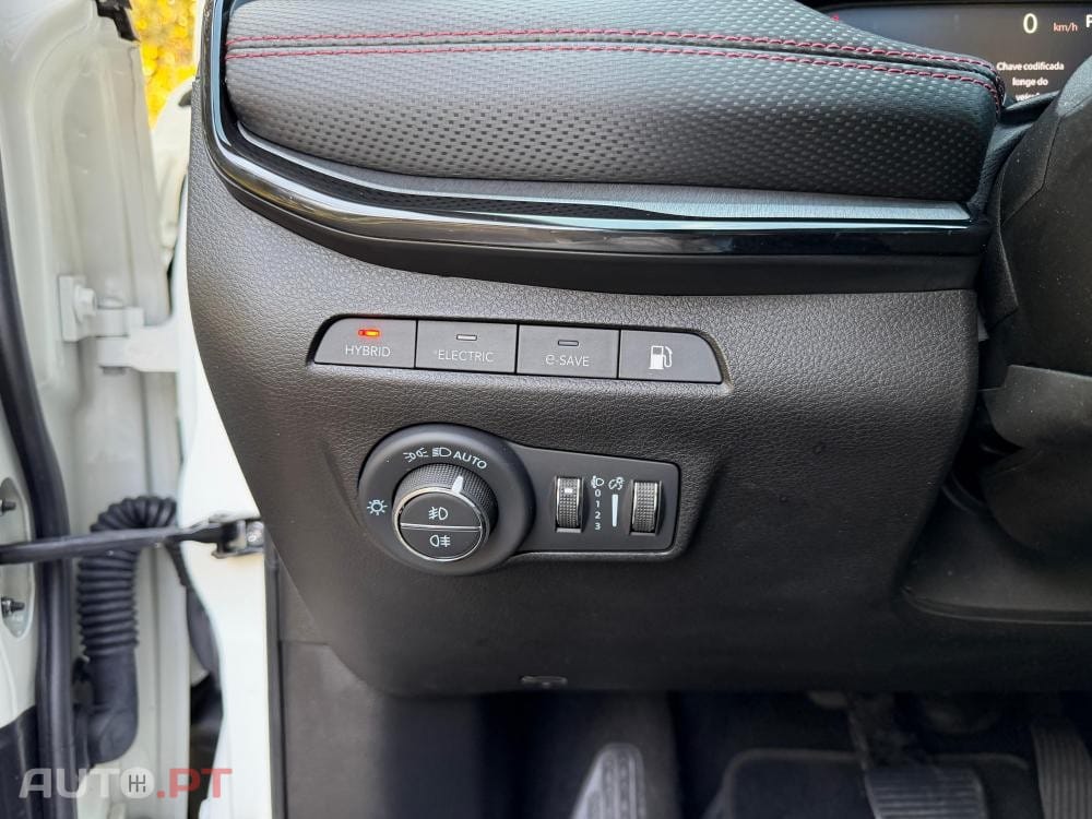 Jeep Compass 1.3 T-GDI 4xe PLUG-IN HYBRID Auto First Edition Urban