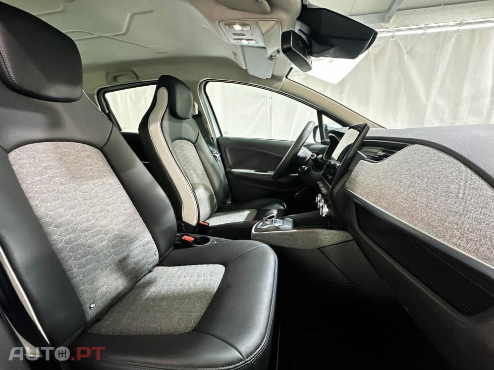 Renault Zoe (c/ Bateria) EV50 135hp Techno