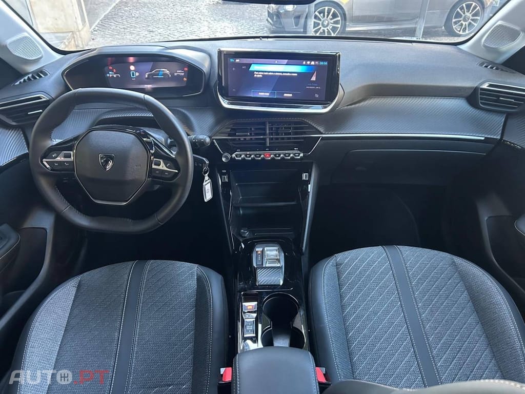Peugeot 208 1.2 Hybrid Allure e-DCS6